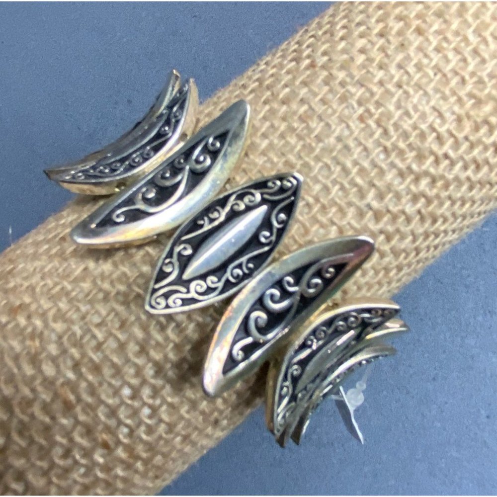 Casa Blanca Trading Co Bracelet Exotic Silver Black Curved Ellipse Scroll Retro
